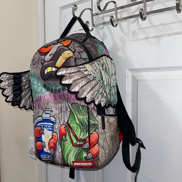 COPY - Spray ground NYC pigeon winged backpack - Picture 3 of 6